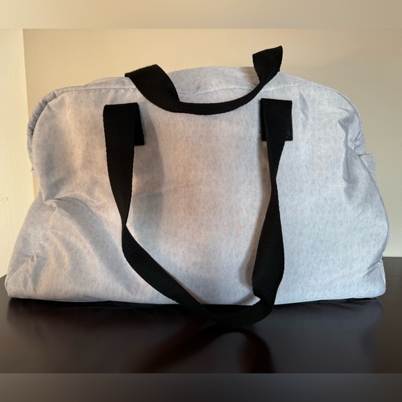 NWT! Disney Donald Duck Weekender/Travel Bag - Picture 4 of 11